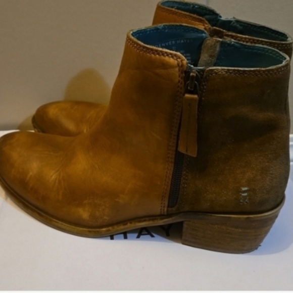 Womens Size 11 Genuine Leather Short Western Style Boot - Picture 11 of 12